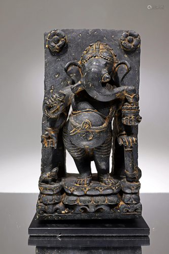 STANDING GANESHA