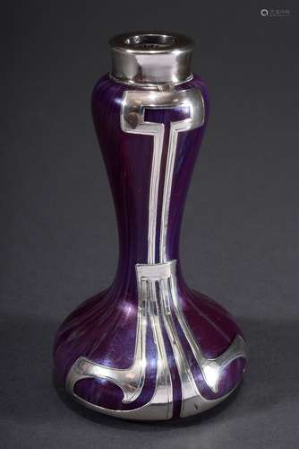 Kleine violett irisierende Jugendstil Vase mit g | Small vio...