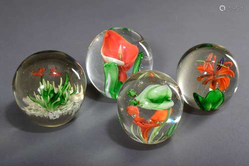 4 Diverse Glas Paperweights / Briefbeschwerer mi | 4 Various...