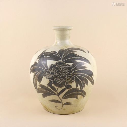 A Cizhou-Type Glazed Porcelain Meiping Vase