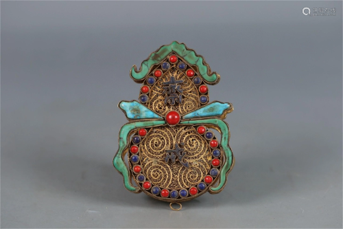 A Chinese Gilt Bronze Gourd Shaped Pendant