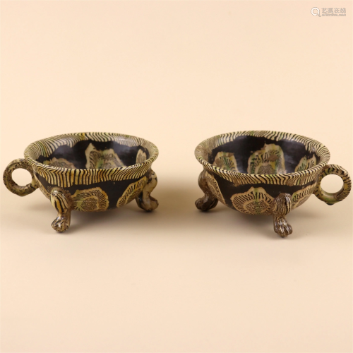 Pair of Chinese San-Cai Glazed Tripod Cups