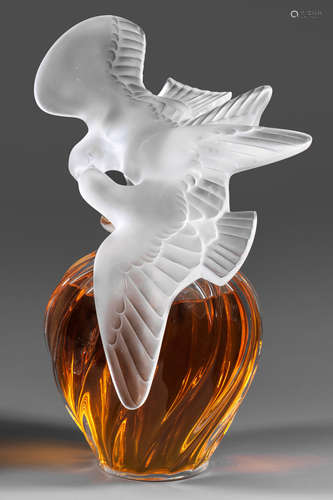 Großer Lalique-Parfumflakon 