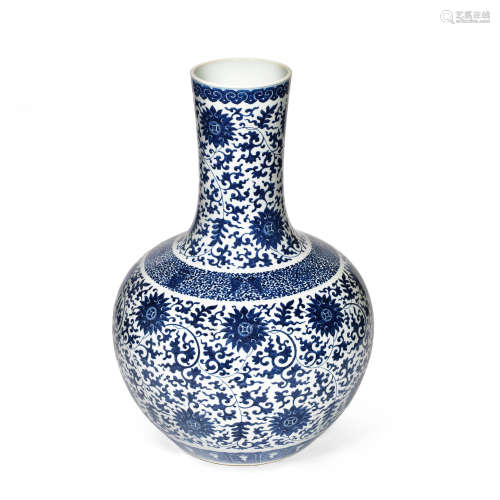 A LARGE BLUE AND WHITE 'LOTUS' BOTTLE VASE, TIANQIUPING Qian...
