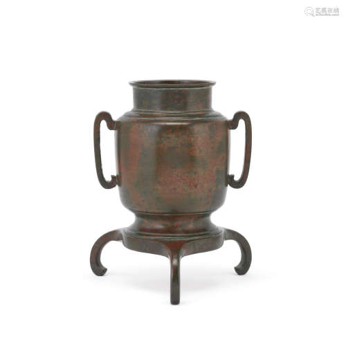 A CYLINDRICAL BRONZE VASE WITH INTEGRAL STAND Sanyo seal mar...