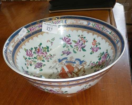 18th/19th c. Chinese Armorial bowl, 23cm diameter (hairline ...