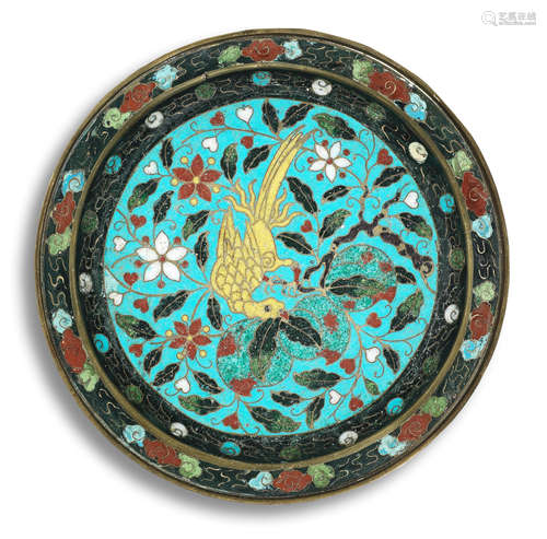 A CLOISONNÉ ENAMEL 'BIRD AND PEACH' TRIPOD DISH 16th century