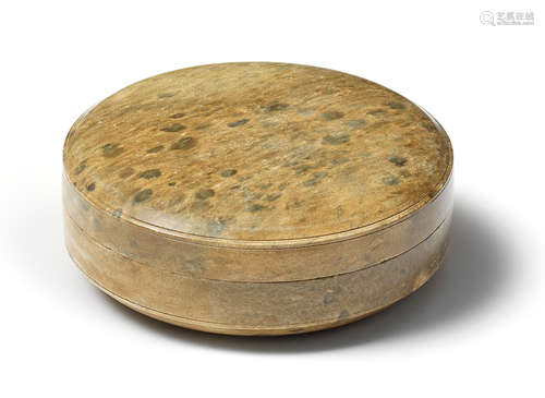 A RARE LARGE STEATITE BOX AND COVER Tang Dynasty