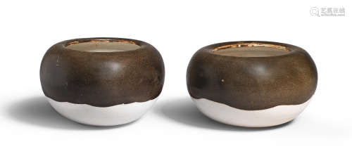 A PAIR OF CHOCOLATE-BROWN-GLAZED GLOBULAR 'ALMS' BOWLS Tang ...