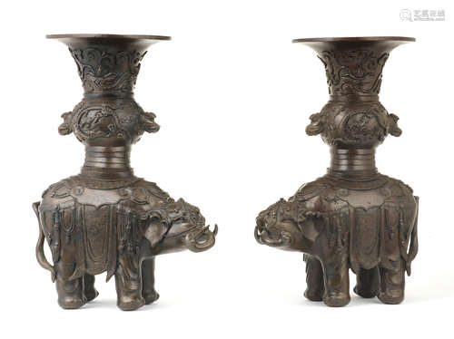 A PAIR OF BRONZE 'ELEPHANT' VASES 18th century