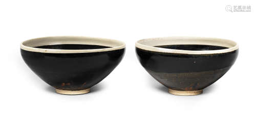 A PAIR OF BLACK-GLAZED WHITE-RIMMED BOWLS Song/Jin Dynasty