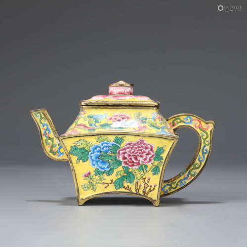 A Gilt-Bronze Enamel Peony Square Ewer