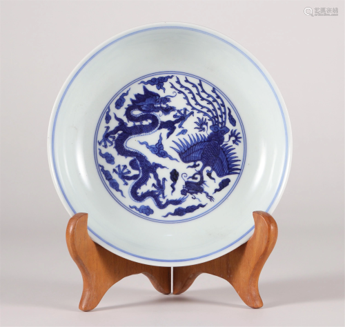 CHINESE PORCELAIN BLUE AND WHITE DRAGON AND PHOENIX