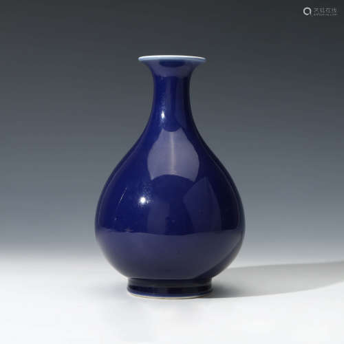 A Blue-Glazed Pear-Shaped Vase