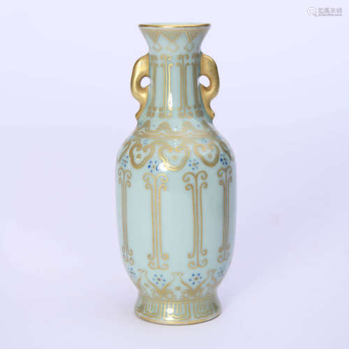 A Gilt Celadon-Glazed Elephant-Eared Vase