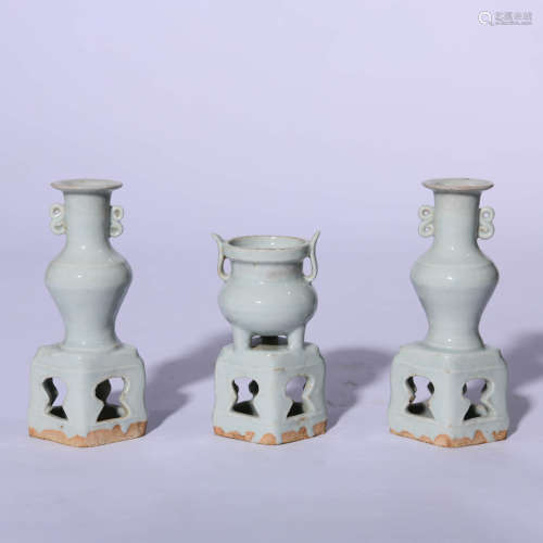 A Set Of Three Porcelain Ritual Items