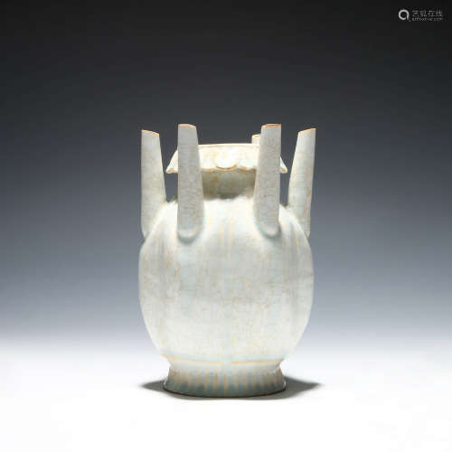 A White-Glazed Incense Burner