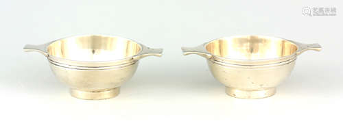 A PAIR OF VICTORIAN PLAIN MINIATURE SILVER QUAICHES 6cm acro...