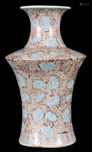 AN UNUSUAL 19TH CENTURY CHINESE VASE the flared body with ac...