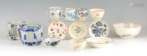 A SELECTION OF 18TH CENTURY ENGLISH AND ORIENTAL PORCELAIN i...