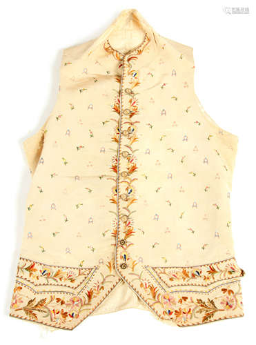 A FINE 18TH/19TH CENTURY SILK WAISTCOAT finely embroidered w...