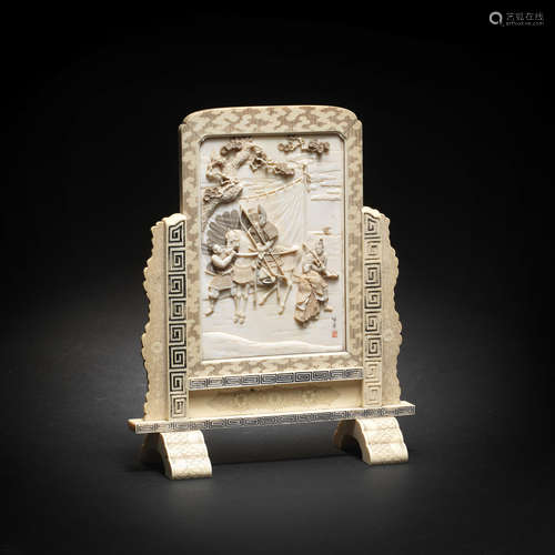 An ivory kenbyo (table screen) By Yoho, Meiji era (1868-1912...