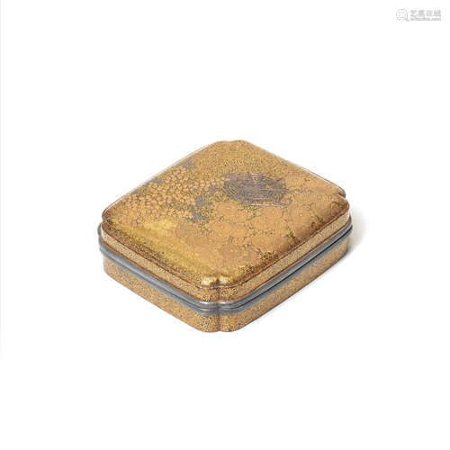 A gold-lacquered rectangular lobed kogo (incense box) with e...