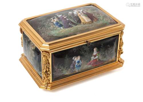 鎏金青铜彩绘珐琅盒，装饰有文艺复兴风格的流派场景和林间风景，盖...
