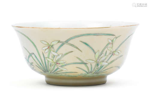 A RARE CAFÉ-AU-LAIT-GROUND FAMILLE ROSE 'ORCHID' BOWL Daogua...