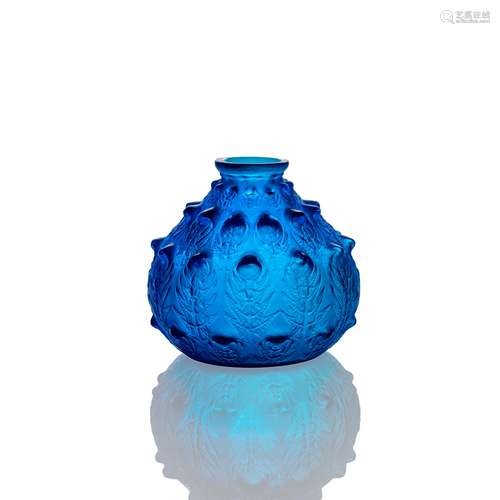 ‡ RENÉ LALIQUE (FRENCH 1860-1945) FOUGÈRES VASE, NO. 923