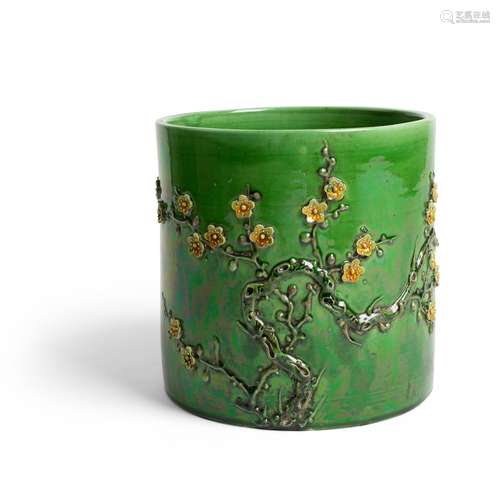 GREEN AND YELLOW-ENAMELLED BISCUIT BRUSH POT GUANGXU PERIOD