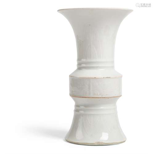 WHITE-GLAZED 'GU' VASE QING DYNASTY, 18TH-19TH CENTURY