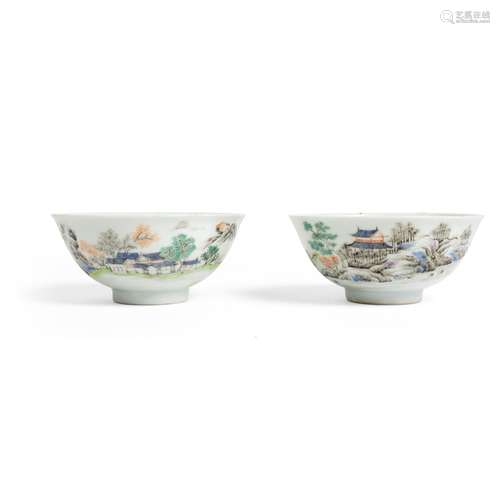 PAIR OF FAMILL ROSE BOWLS QIANLONG PERIOD