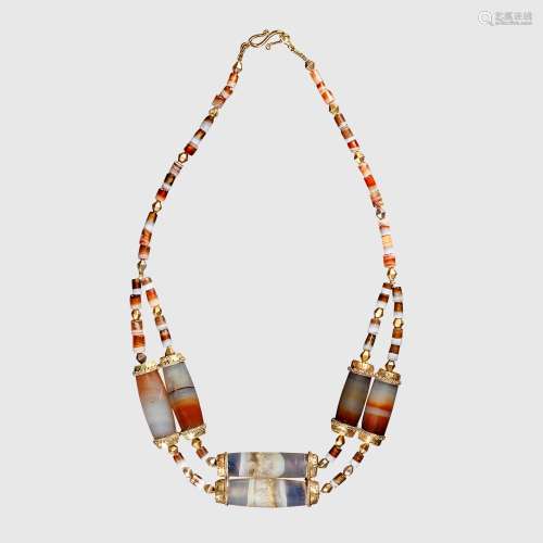 WESTERN ASIATIC BANDED AGATE AND GOLD BEAD NECKLACE NEAR EAS...