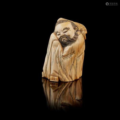 Y IVORY CARVING OF A NAPPING SCHOLAR MING TO QING DYNASTY, 1...