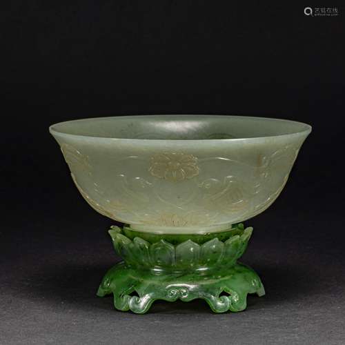 Hetian Jade Jasper Flower and Bird Jade BowlQing Dynasty