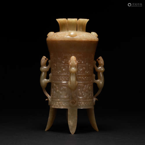 Hetian Jade Animal Pattern Medicine Bottle Han Dynasty