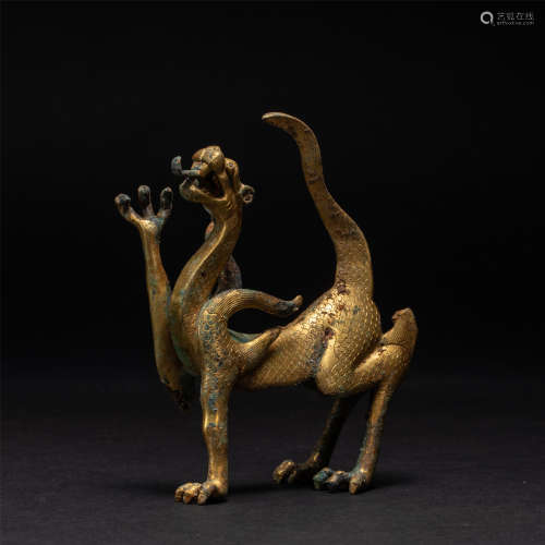 Bronze dragon-shaped ornaments Tang Dynasty