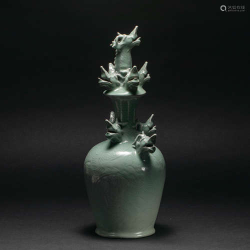 Celadon Dragon Head Vase Song Dynasty