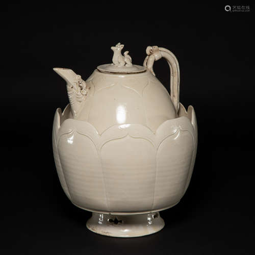 Ding kiln warm wine jug of Song Dynasty