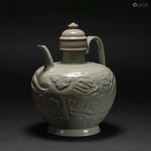 Celadon pot with dragon pattern Song Dynasty