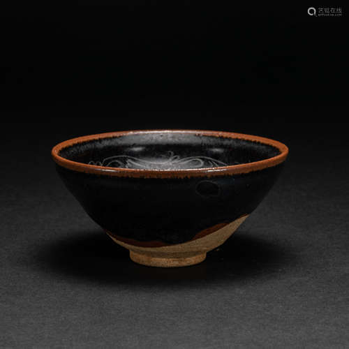 A large bowl of flowers and kilns built in the Song Dynasty