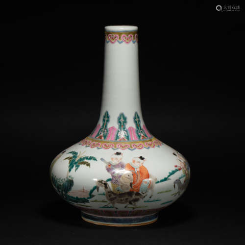 Famille rose character bottle Qing Dynasty