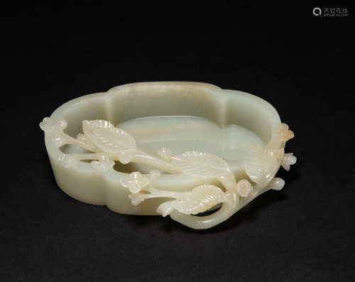 Hetian Jade Flower Brush Wash in Qing Dynasty