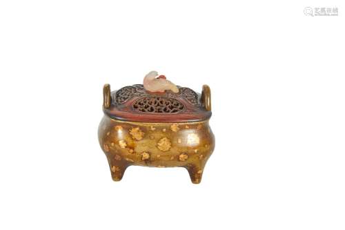 133-中国 - 18/19世纪四角形香炉，有两个青铜制的把手和被称为 