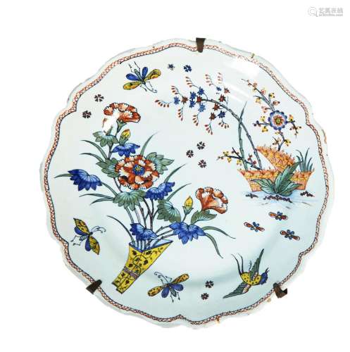 301-Rouen: 挪动的石炭酸陶器多色板，代表着康乃馨的花角的装饰。周...