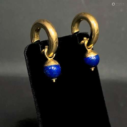 Paire de créoles en or et lapis lazuli Poids brut : 10.3 g