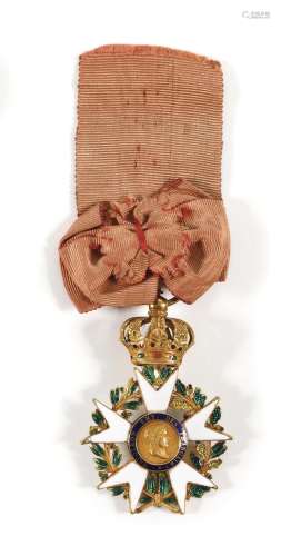 法国荣誉军团勋章，成立于1802年。  第三种类型的官员之星。  金色和...