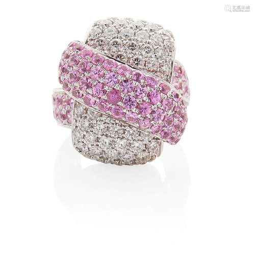 18K WHITE GOLD, DIAMOND AND PINK DIAMOND RING