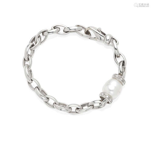 18K WHITE GOLD, CULTURED PEARL AND DIAMOND BRACELET, ITALY